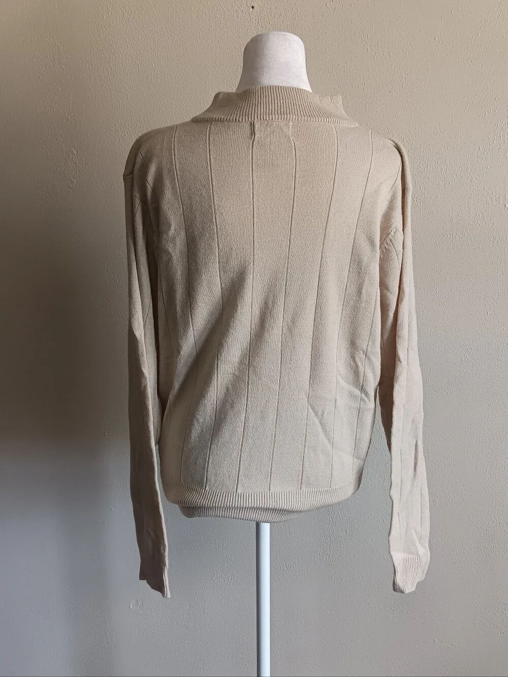 Unisex Vintage Mens Womens Cream Mock Neck Sweater Size Medium, Neutral Fall